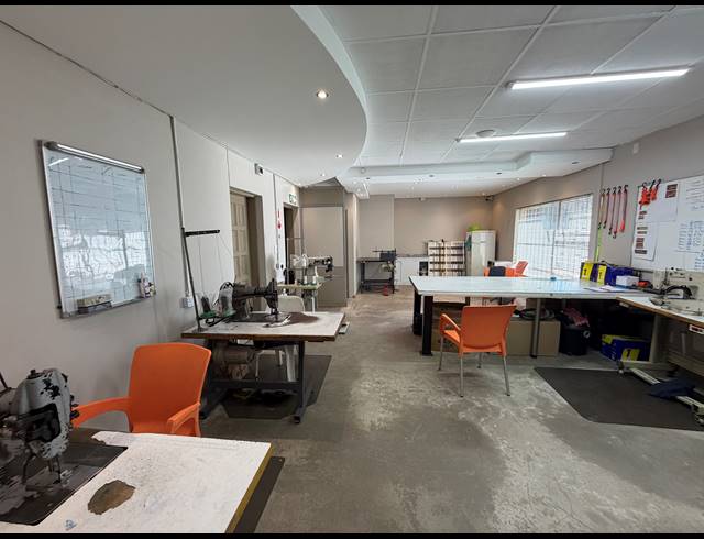 111M² MINI FACTORY TO LET IN ALRODE SOUTH
